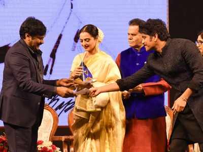 Rekha honoured with ANR award: 'Watch what you feed your brain,' says the actress