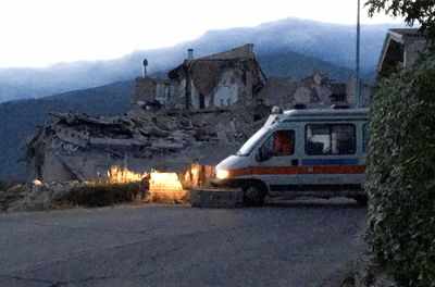 Strong quake rattles central Italy: "The town isn't here"