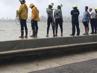 Cops recover two bodies drowned at Marine Drive