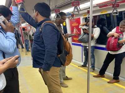 Metro One experiments with fewer seats to increase passengers’ circulating area