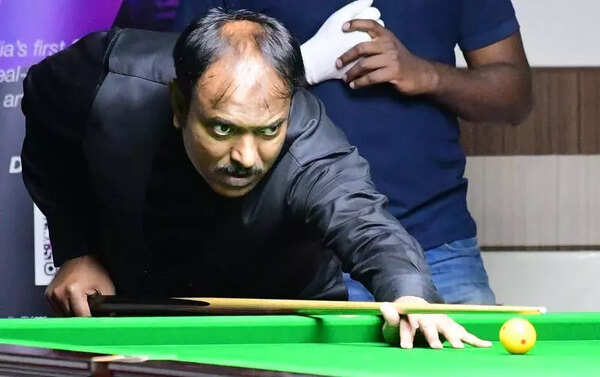 Brilliant Bhaskar cruises to title no 25