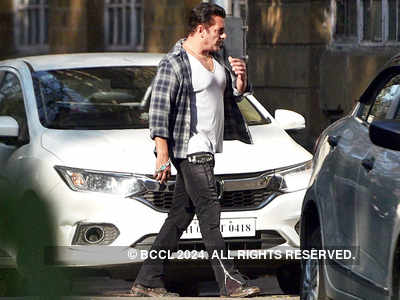 Salman Khan spotted shooting in Mumbai