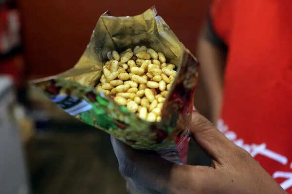 Jhalmuri, lotus witness sales boom