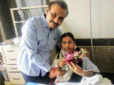 Maharashtra Health Minister Rajesh Tope's mother Sharadatai passes away