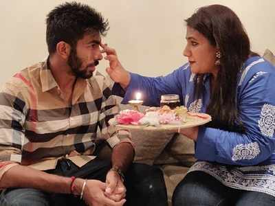 Jasprit Bumrah celebrates Raksha Bandhan with sister, shares an emotional post