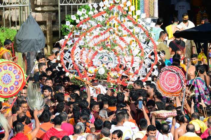 Balabhadra pahandi ritual at Jagannath temple in Puri