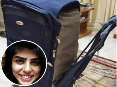 Airline returned my bag in a battered state: Student