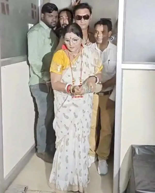 Film technicians host BJP MLA Papiya in Swarup den