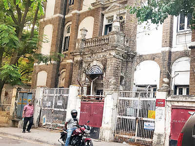 State to hire space in MTNL building to house High Court