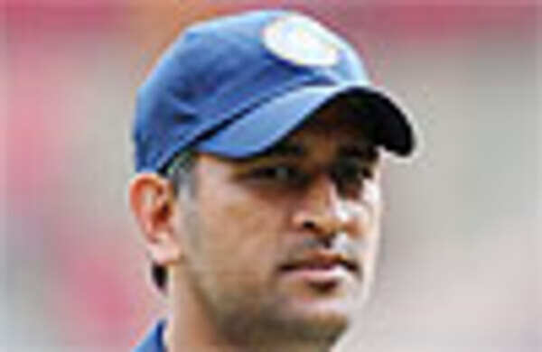 MS Dhoni's 'birthday gift' to Javagal Srinath
