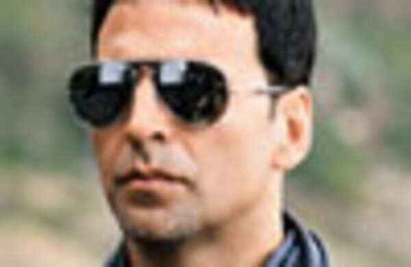 Akki dubs in UK for Transformers