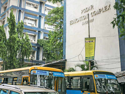 Podar student hit by reversing bus, sustains fracture