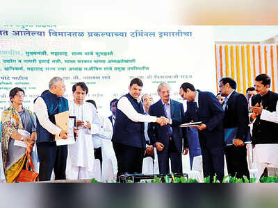 Devendra Fadnavis, Suresh Prabhu  ‘inaugurate’ Chipi airport, but it lacks a power connection