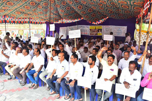 MSME contractors protest delay in JJM bill payments in Andhra Pradesh