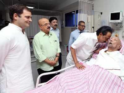 ‘Shocked’ DMK followers die over social media rumours about Karunanidhi's health; Rahul Gandhi visits Kauvery Hospital