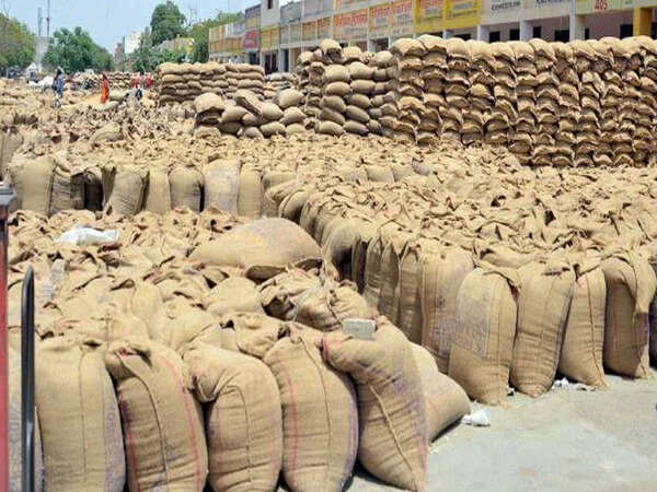 Lifting slow, huge stocks of wheat pile up in Haryana grain markets