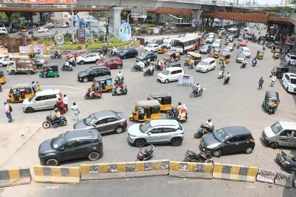 Signal-free Hyderabad? Experts say vision faces tough road ahead