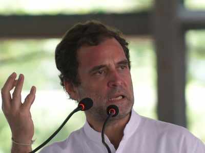 Full lockdown only option to stop spread of Corona: ​Rahul Gandhi slams govt for inaction