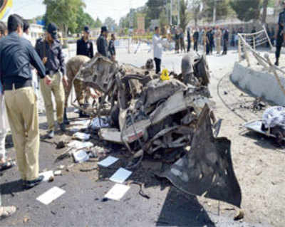 At least 13 killed in Quetta bombing