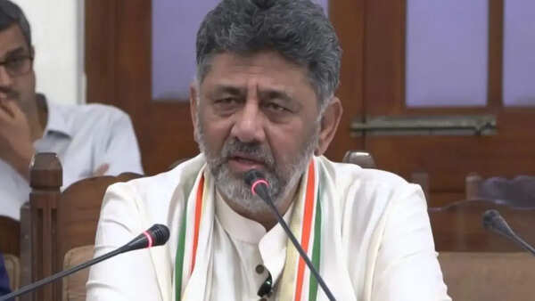 Karnataka CM DK Shivakumar announces free bus passes for students, private employment exchange, and youth clubs