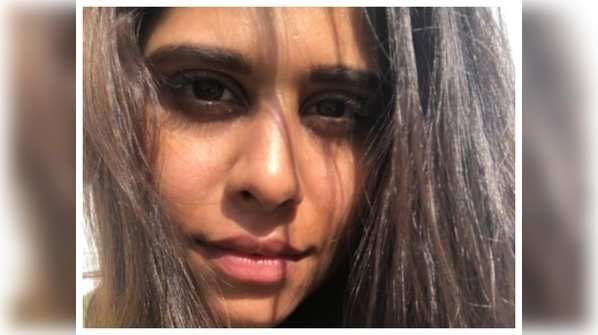 ​Sai Tamhankar looks radiant in her latest sun-kissed selfie
