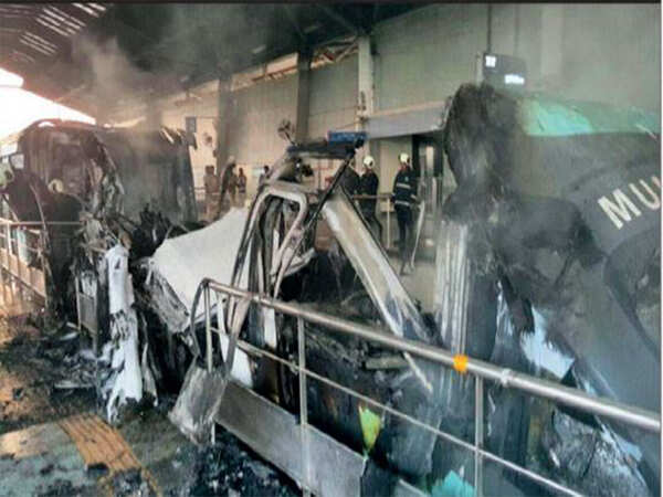 'There was no one to start monorail's firefighting system'