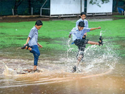 City receives moderate rain as monsoon makes a comeback