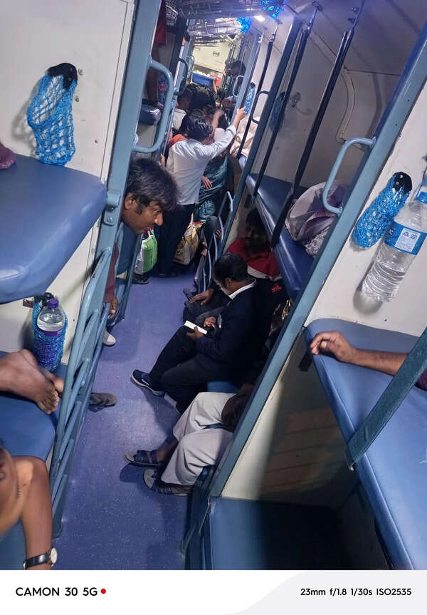 AC passengers bear brunt of coach shortage on M’luru Central-V’pura Express
