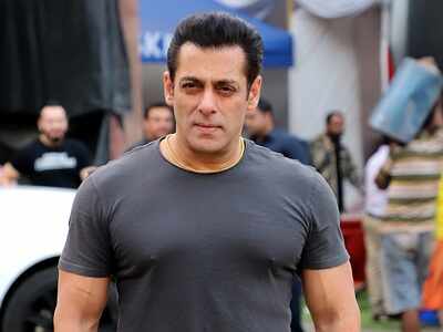 As Salman Khan turns 54, celebrities pour in wishes for the superstar