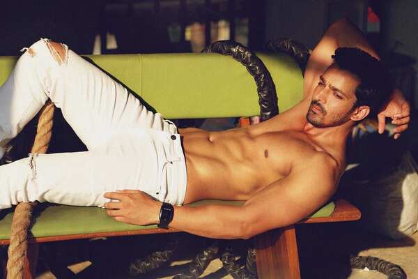 Yes, people find it strange that I have moved in with my ex and her boyfriend: Harshvardhan Rane
