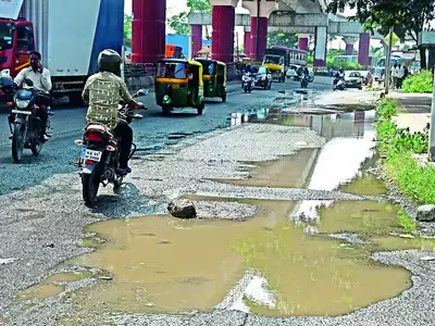 Residents go on silent march for basic amenities