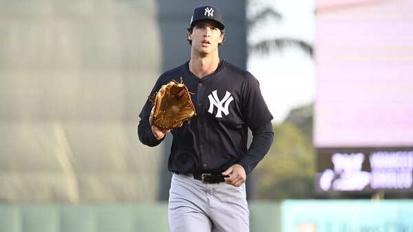 New York Yankees center fielder Spencer Jones delivers jaw-dropping homer in spring training, leaving everyone stunned