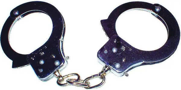 Farmer, wife & son held for bludgeoning man to death