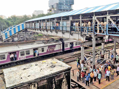 City rly network to get 30 FOBs
