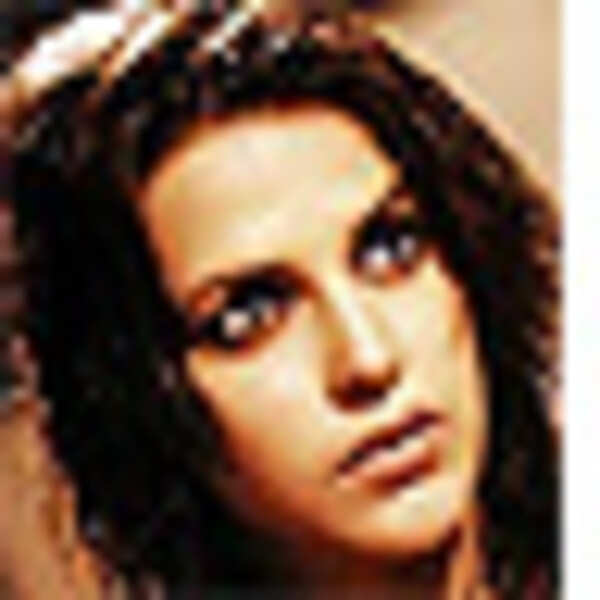 What works? Sex or Shah Rukh