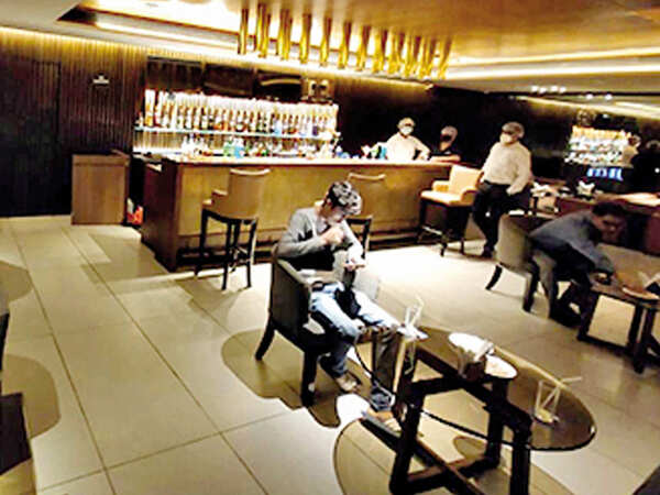 Kolkata: Two clubs start serving liquor, others likely to follow suit over the week
