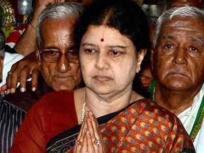 Sasikala to become Tamil Nadu CM on Tuesday