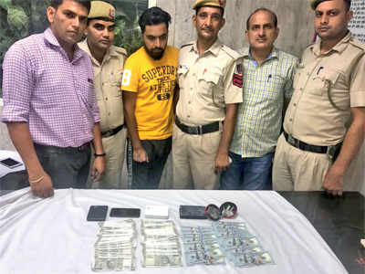 Mumbai: Ex-employee behind theft at Mika Singh’s flat held in Delhi