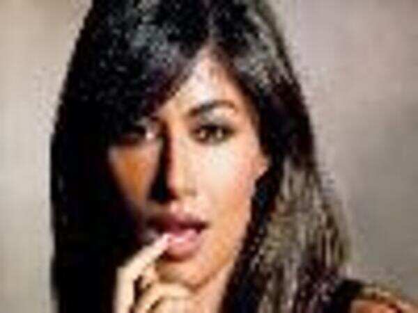 Nargis Fakhri shifts apartment