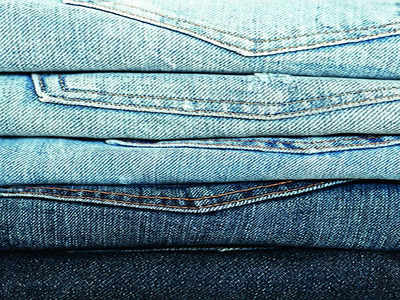 Mirrorlights: Guide to upcycling your worn-out jeans