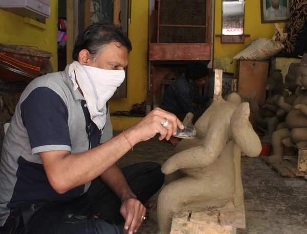 Chitar Oli artisans gear up for Ganeshotsav