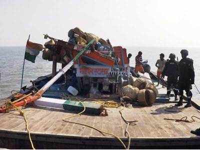 Fisherman missing after boats collide off Vasai