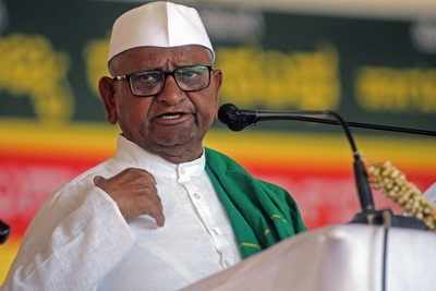 After criticism, Anna Hazare writes to Devendra Fadnavis on Lokpal, Lokayukta act; warns to go on agitation from January 30