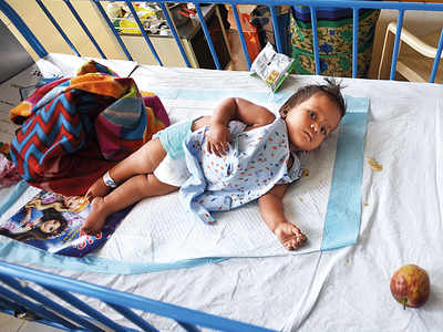 Thane man’s help gets 150-gm cyst out of baby