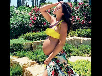 Amy Jackson celebrates the third trimester of her pregnancy