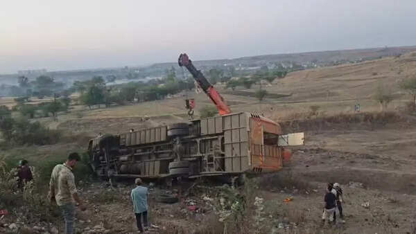 29 passengers injured as bus falls off highway near Dahod