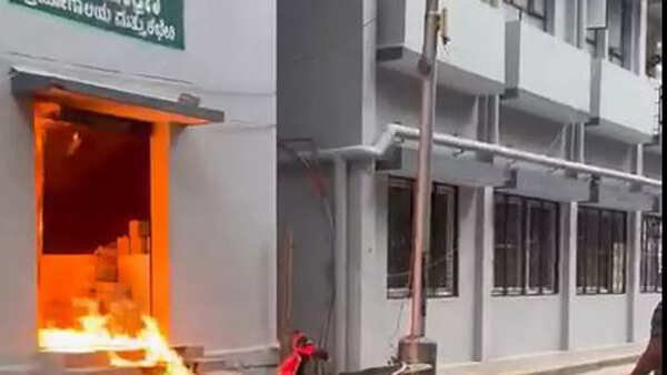 9 suffer burn injuries as fire breaks out at BBMP’s lab in Karnataka