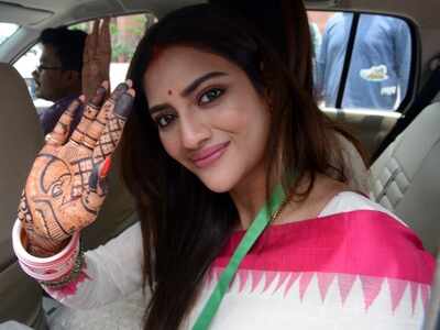 TMC MP Nusrat Jahan to be special guest at ISKCON's Rath Yatra