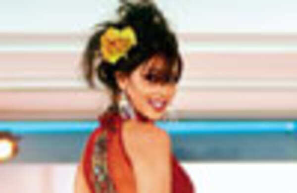 CIFW: Stars walk the ramp