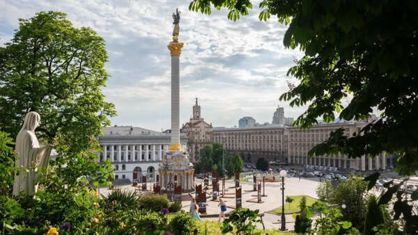 Kyiv under air attack after truce expires: Ukrainian authorities